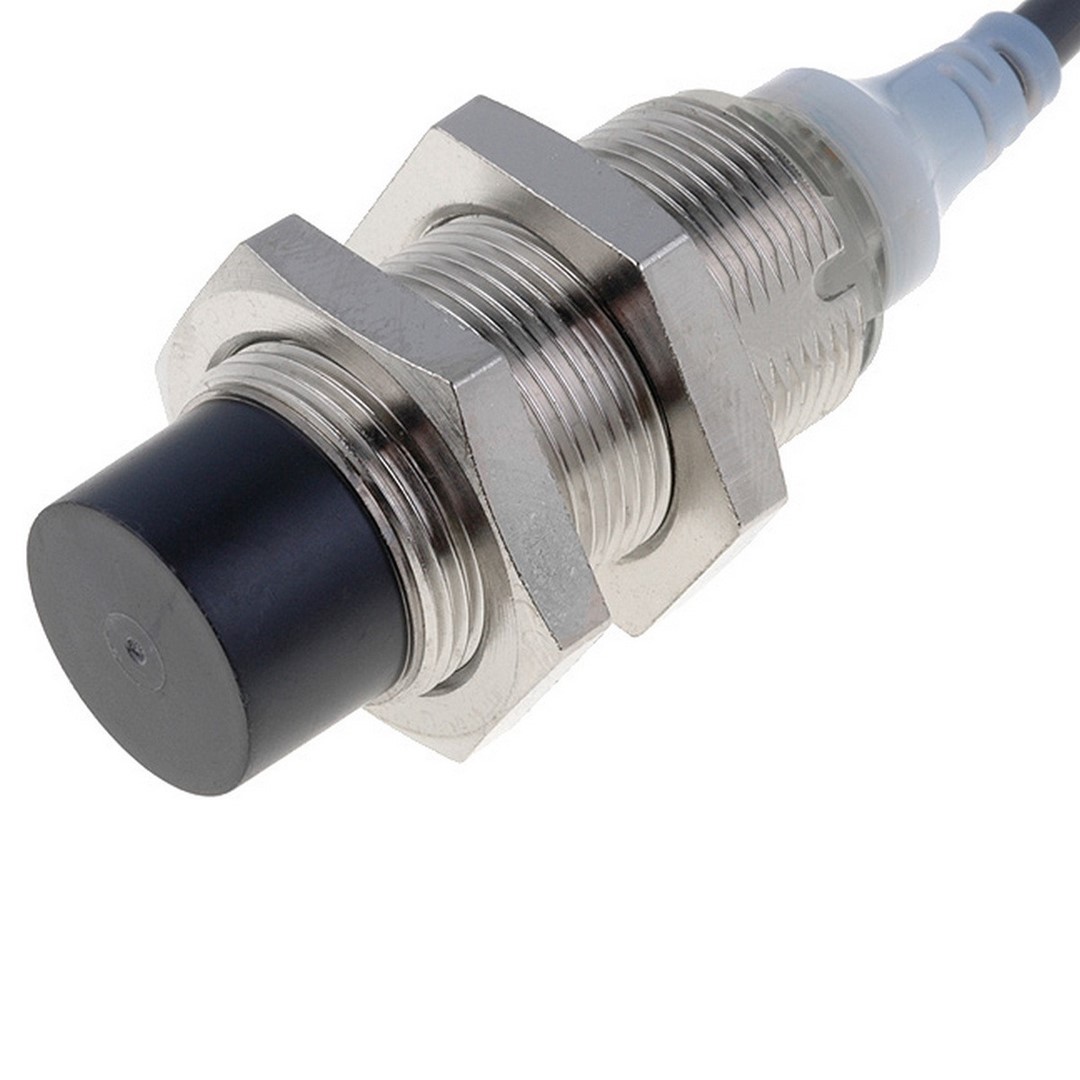 OMR/ E2A-M18KN16-WP-B1 5M
